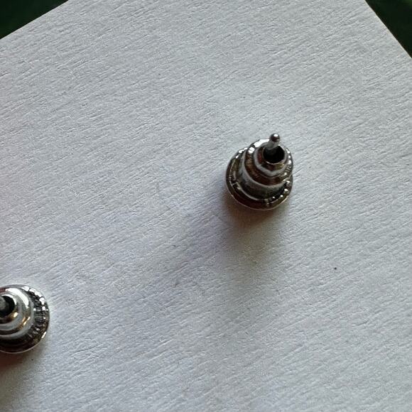 BOGO FREE TINY POST CRYSTALS EARRINGS (second hole?) - Picture 2 of 6